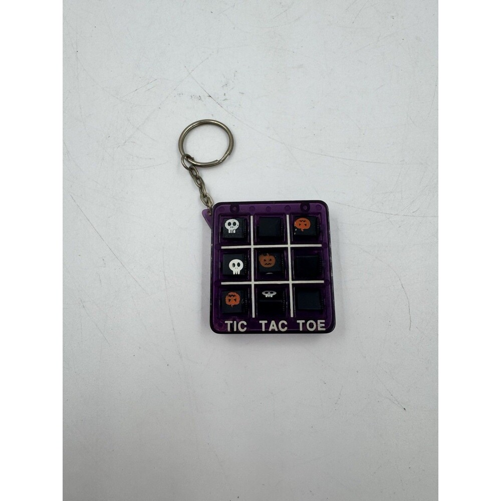 Halloween Pumpkins and Skulls Plastic Tic Tac Toe Keychain